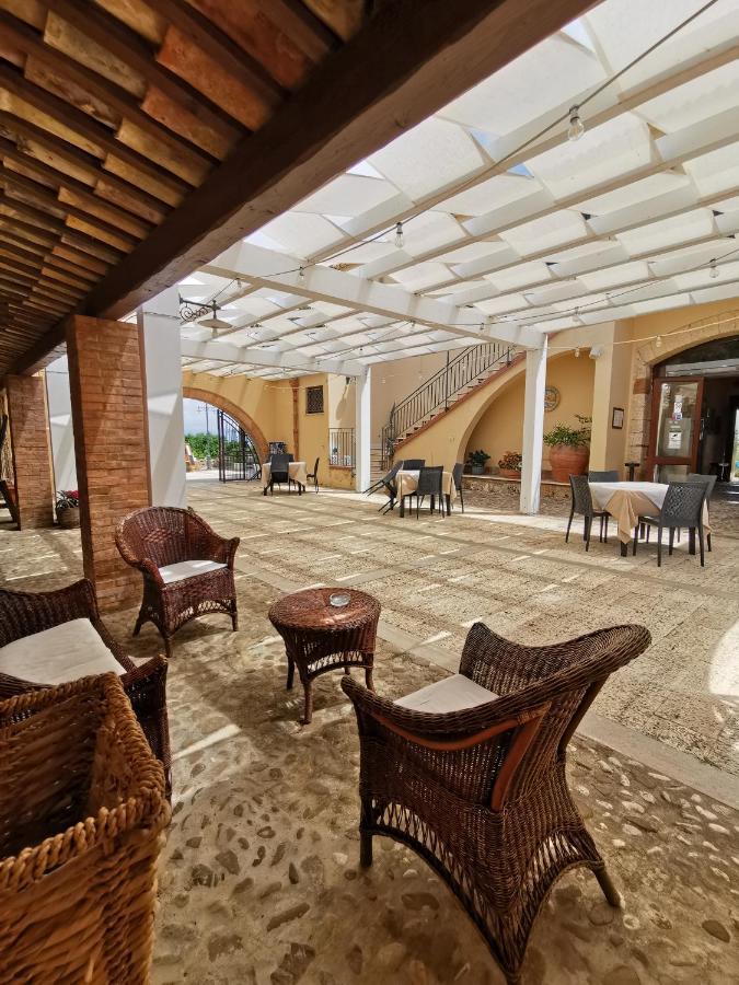 Azienda Agrituristica Baglio Carta 巴莱斯特拉泰 外观 照片